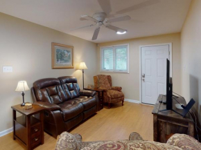 Delightful Getaway Steps from Forsyth Park, Heated Pool Access, By Southern Belle Savannah